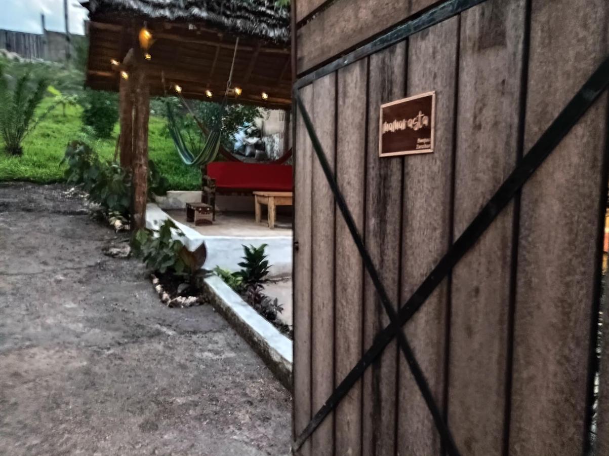 Mamarasta Bed & Breakfast Bwejuu Dış mekan fotoğraf