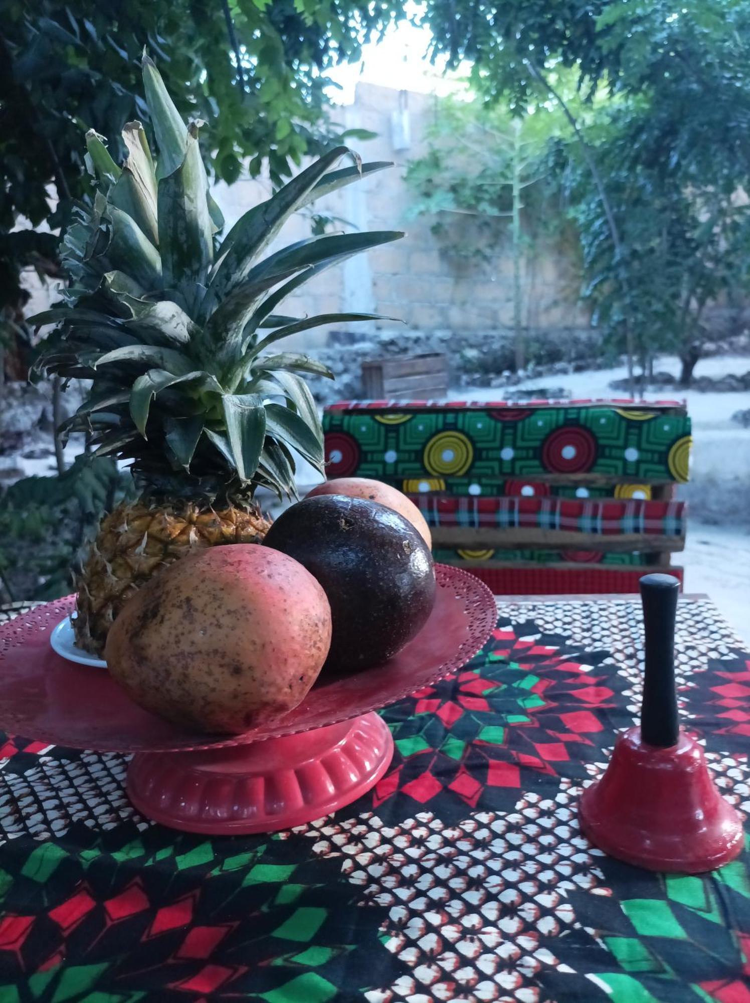 Mamarasta Bed & Breakfast Bwejuu Dış mekan fotoğraf